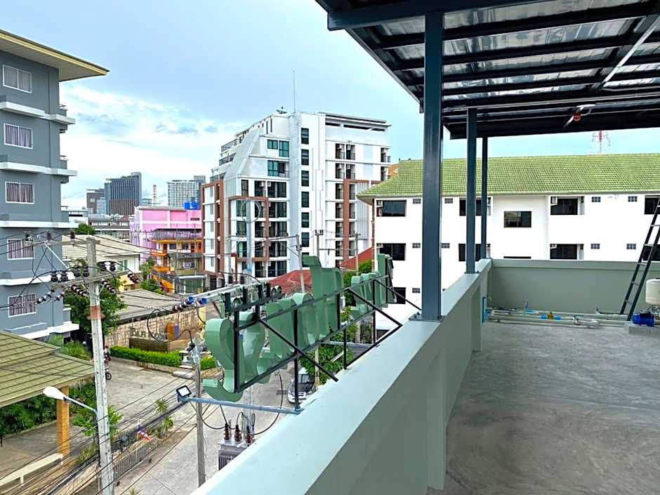 Aree House Poshtel