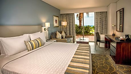 1 Queen Bed Non-Smoking