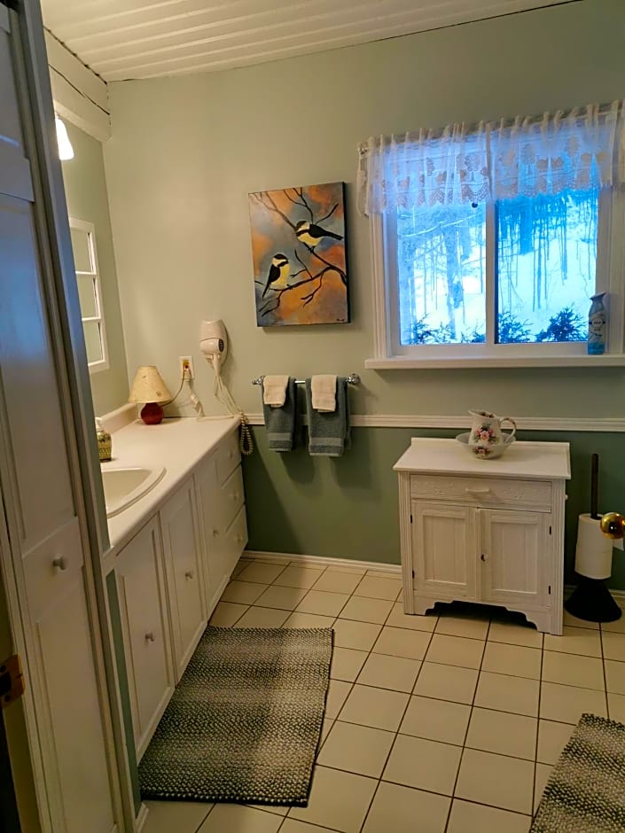 Stouffermill Bed & Breakfast