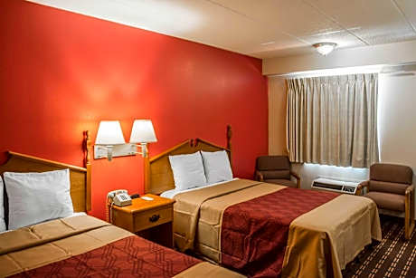 Double with 2 Double Beds - Non-Smoking