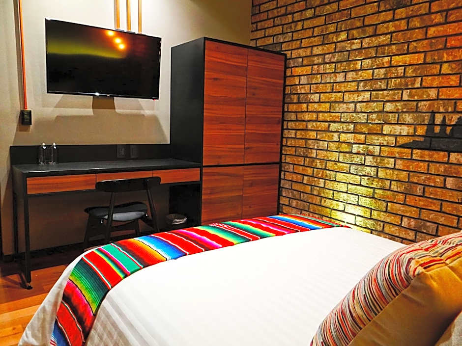 Cadillac Hotel Boutique