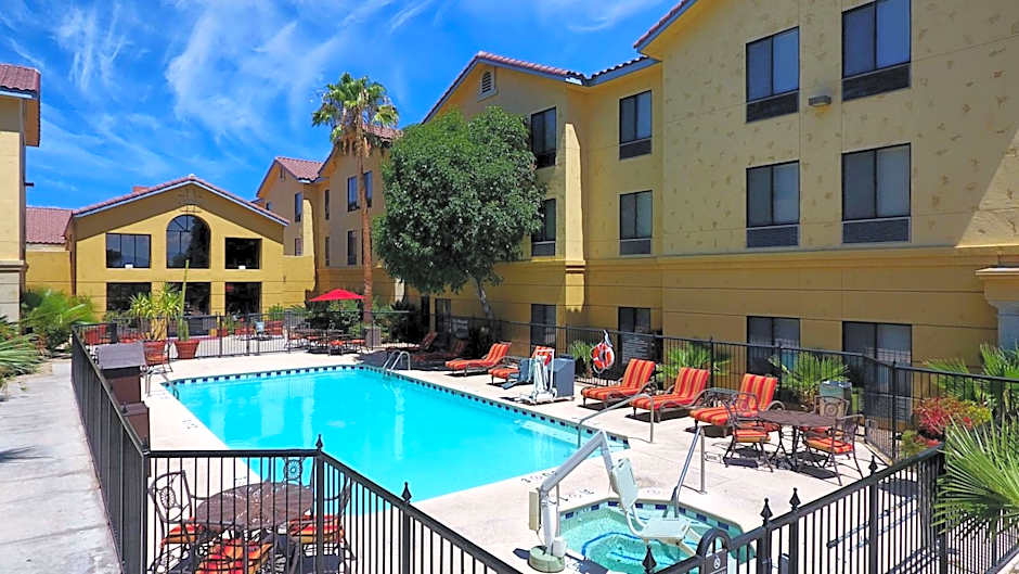 Hampton Inn By Hilton & Suites Tucson-Mall