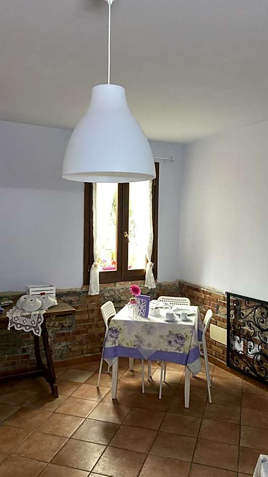 B&B Happiness in the Country