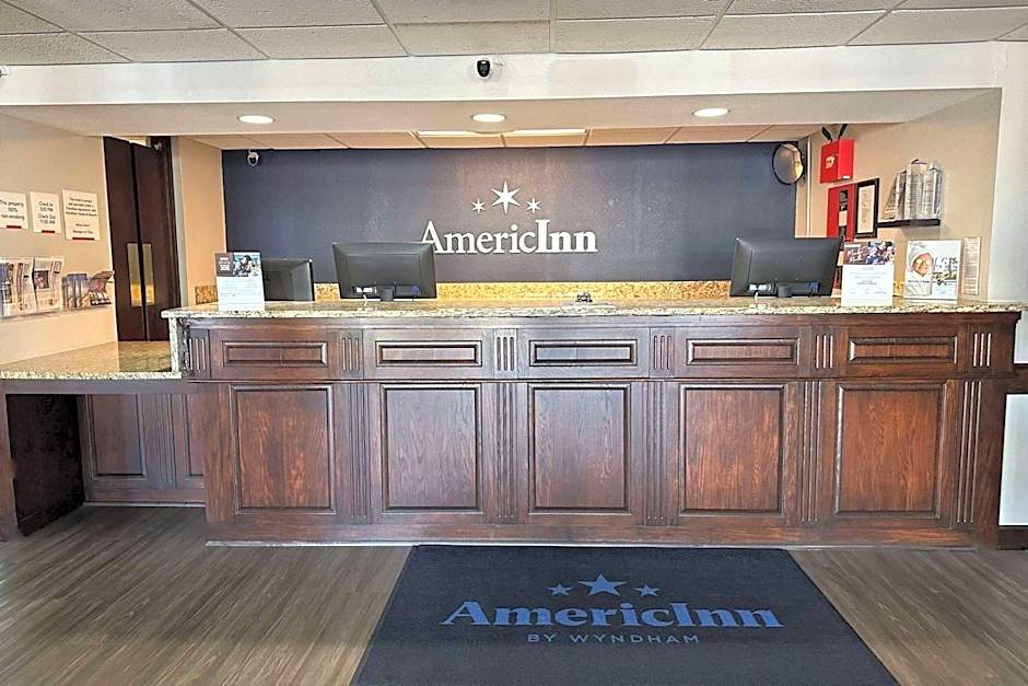 AmericInn by Wyndham Menominee