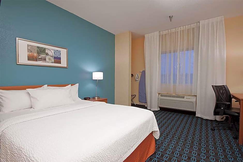 AmericInn by Wyndham Minot