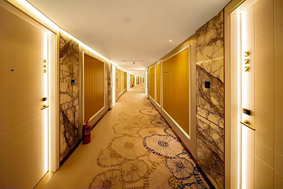 Yoho Resorts World Hotel – Macao (Macau), AK