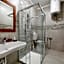 Lilium Maris Hotel