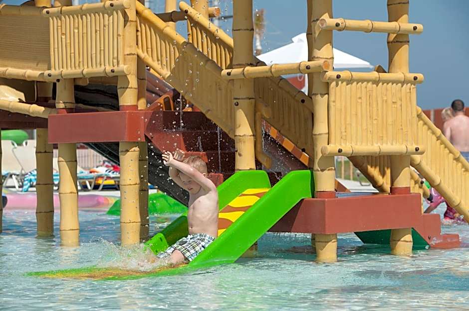 Louis Phaethon Beach