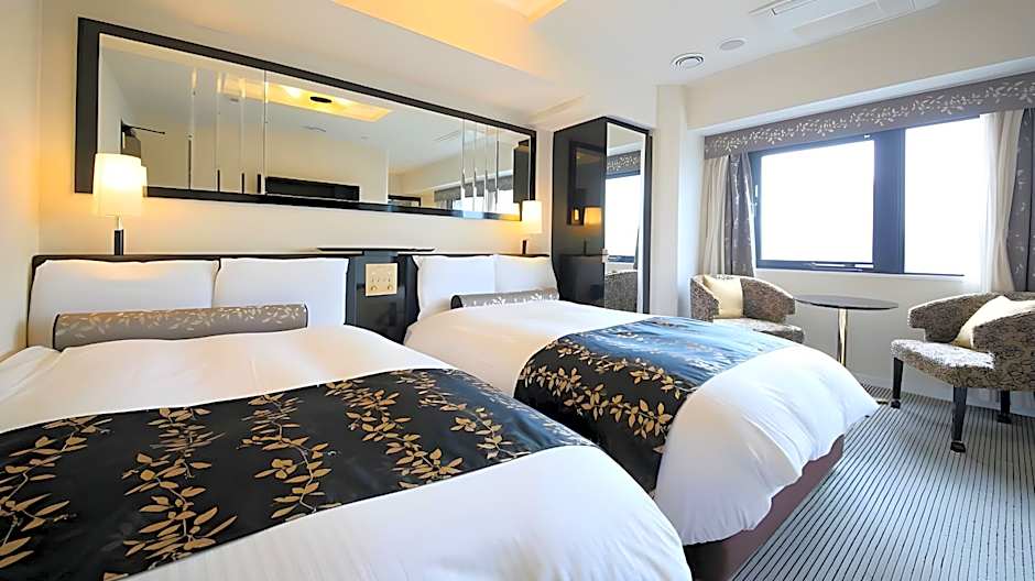Apa Hotel Shimbashi-Toranomon