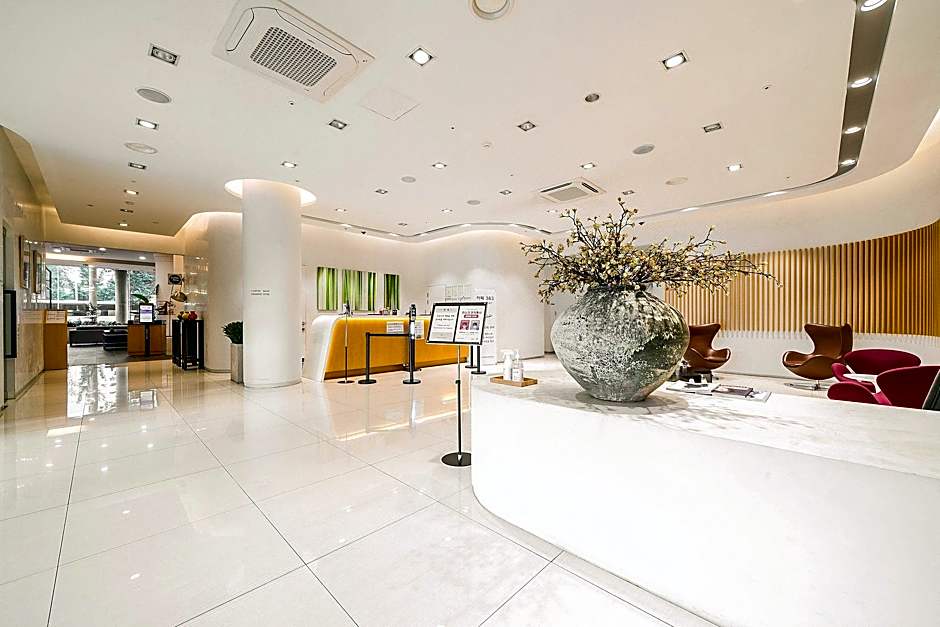 Crown Hotel Changwon