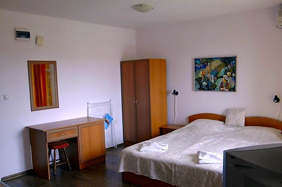 Condo Hotel Valentina