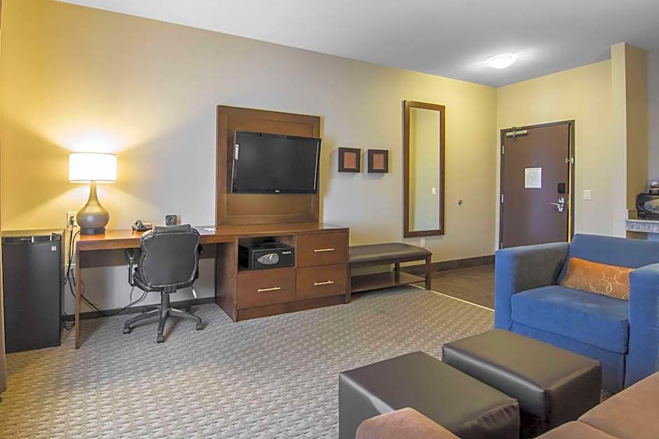 Comfort Suites Saskatoon
