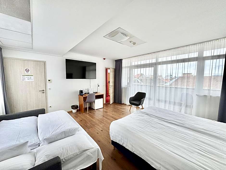 Rooftop City Residence with Underground Parking