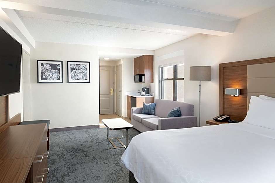 Holiday Inn Express Hotel & Suites Boston-Cambridge By IHG