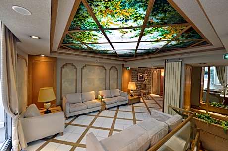 Hotel Renoir Montparnasse