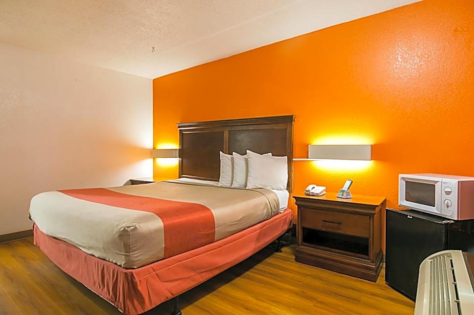 Motel 6-Conyers, GA