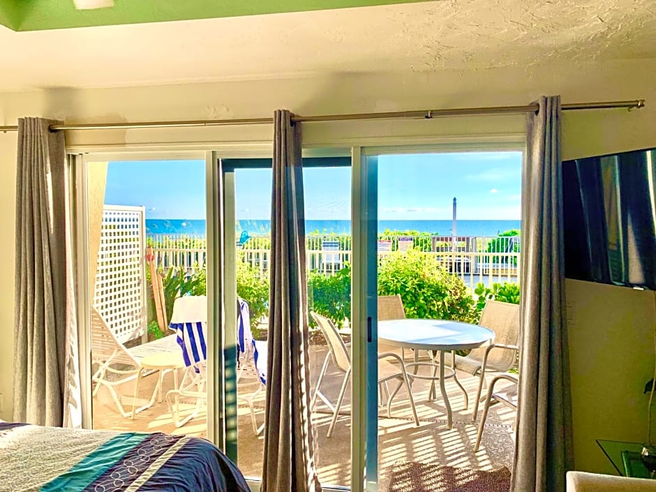 The Beach on Longboat Key - Studio 103 , 1 bdrm 225