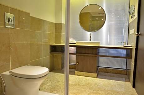 Two-Bedroom King Family Suite -  Non-Smoking