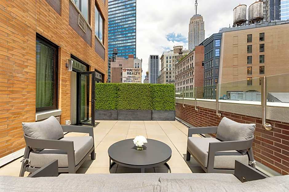 Broadway Plaza Hotel