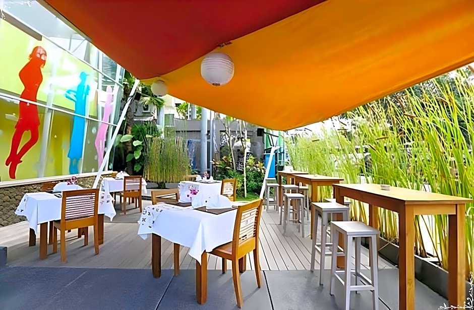 THE RIVAVI LEGIAN