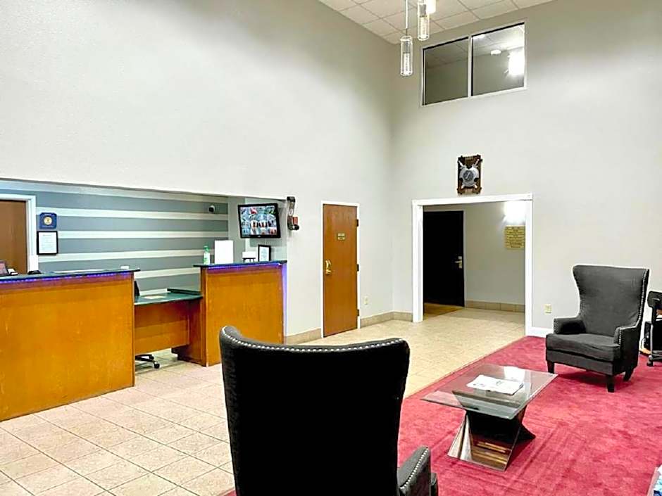 Star City Inn & Suites