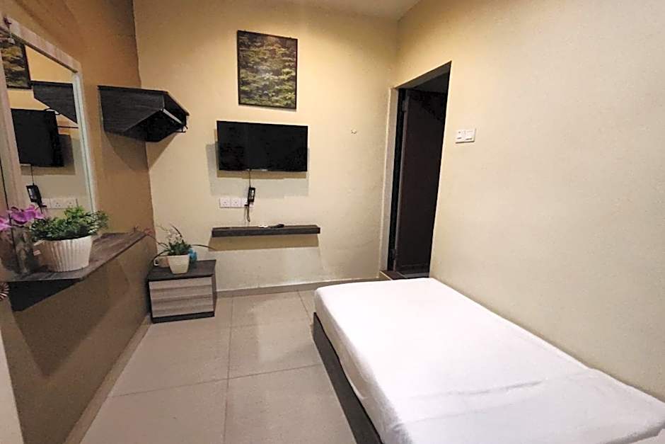 Super OYO 1152 Heaven Hill 2