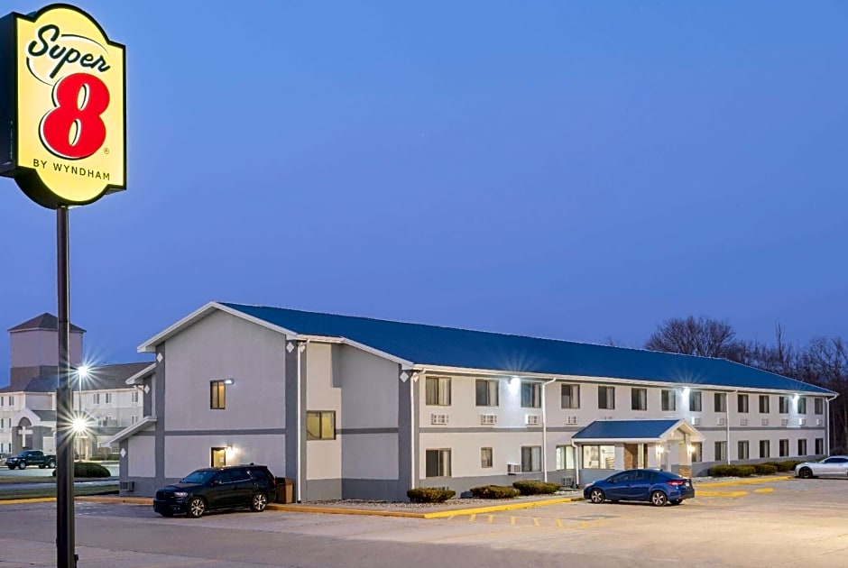 Super 8 by Wyndham Danville