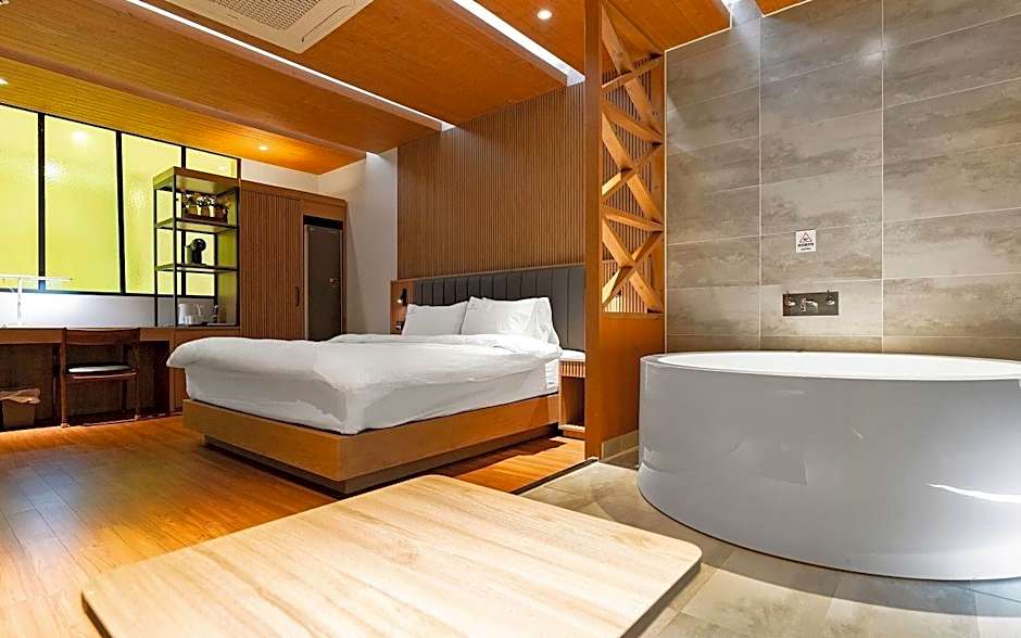 Hotel Schweizer Dorf Cheonan