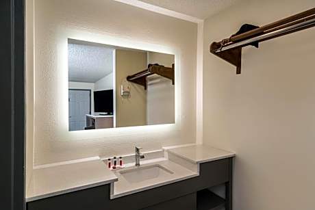 2 Double Beds Non-Smoking