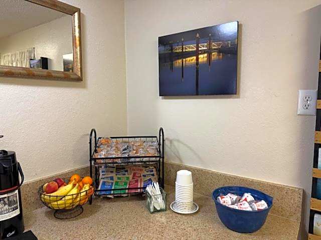 Super 8 by Wyndham Florence OR