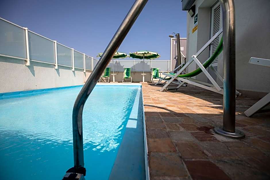 Hotel Figaro & Apartments