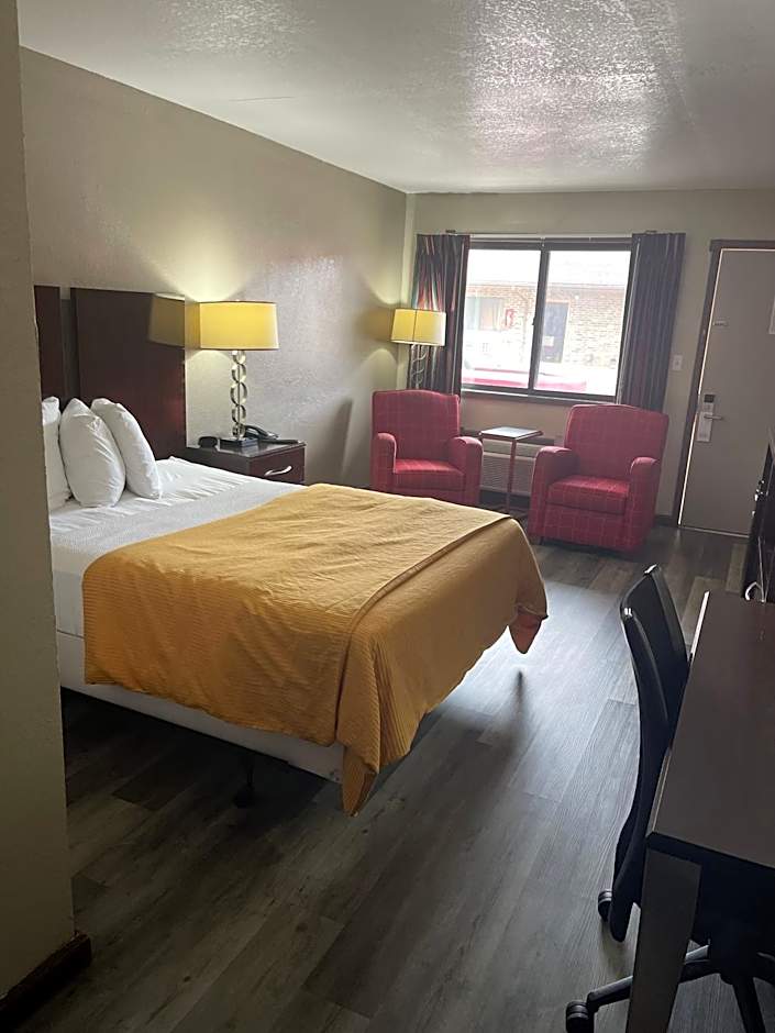 Royal Inn & Suites