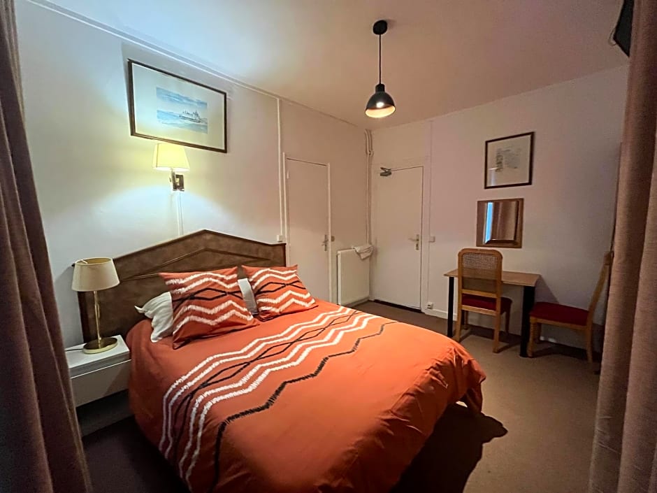 Ideal Hotel