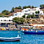Akrotiri Hotel