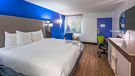 1 King Bed, Non-Smoking, Microwave And Refrigerator, Flat Screen Television, High Speed Internet Acc