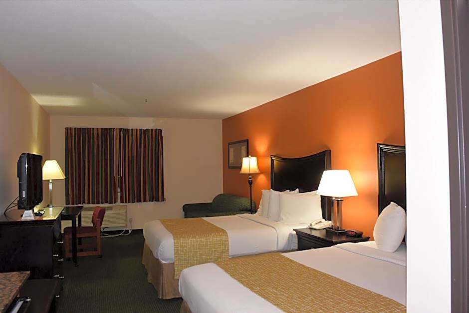 Travelodge Suites by Wyndham Newberg 
