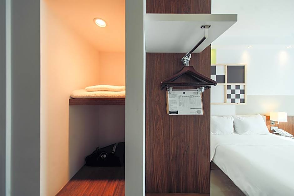 ibis Styles Warszawa Airport