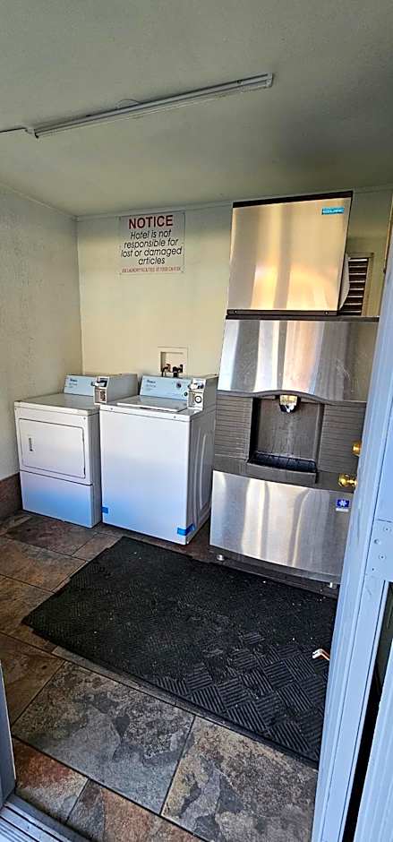 Travel Inn & Suite