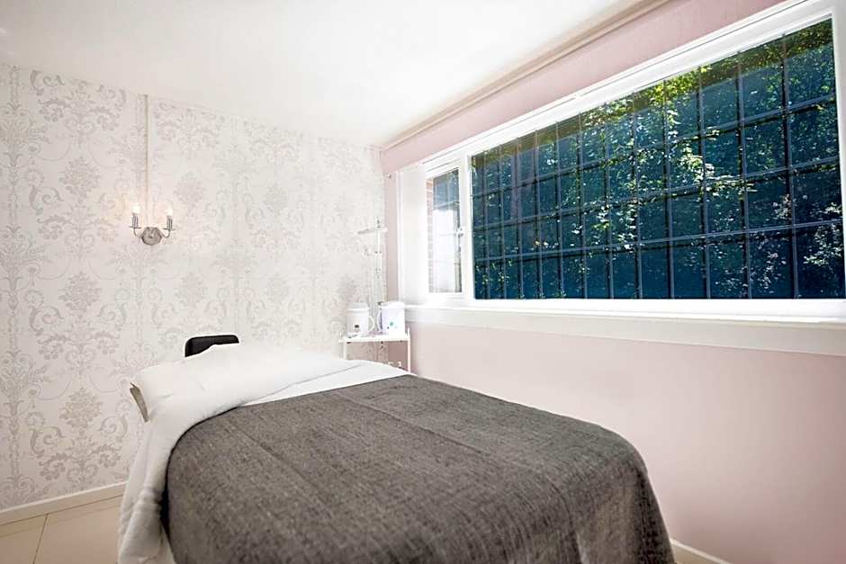Southcrest Manor Hotel, Best Western Signature Collection