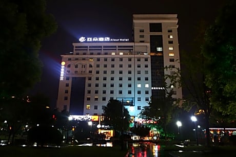 Atour Hotel Nantong Zhongcheng