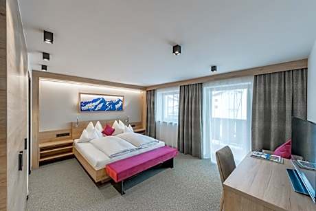 Standard Double Room with Balcony