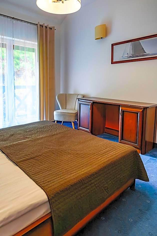 Photo 1 of 14 of Deluxe Apartment