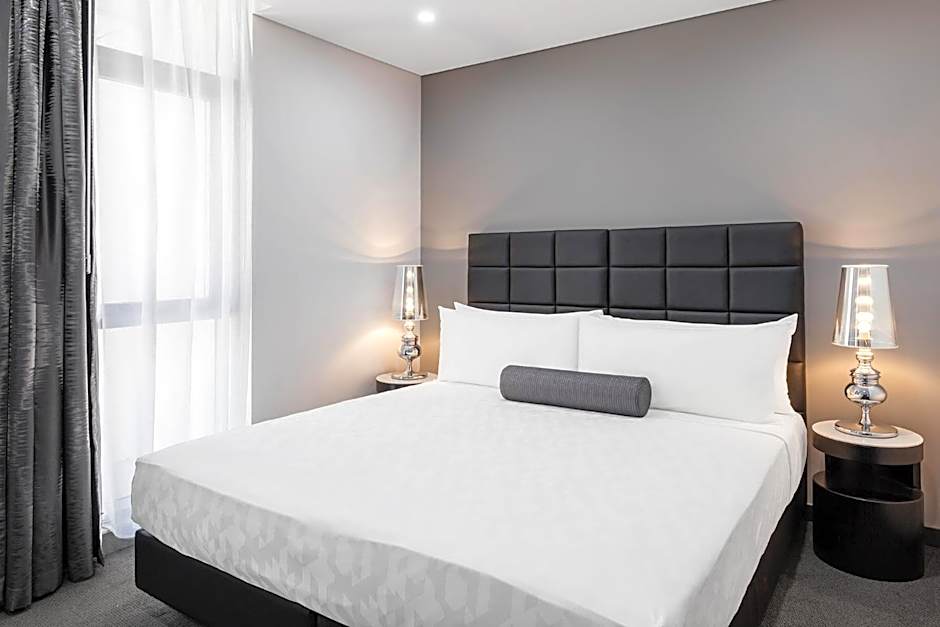 Meriton Suites Chatswood