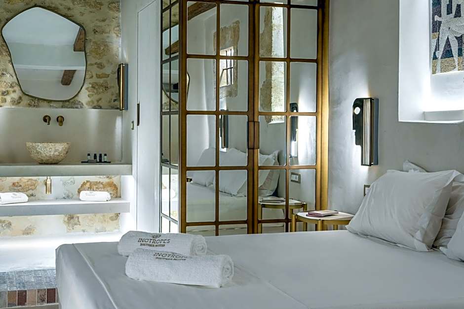 Inotropes Boutique Suites - Adults Only