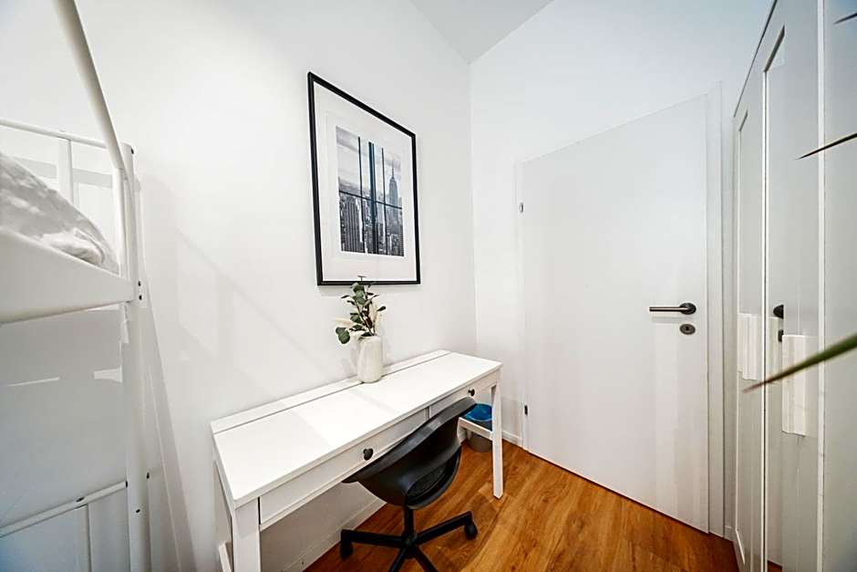Nice Central City Room