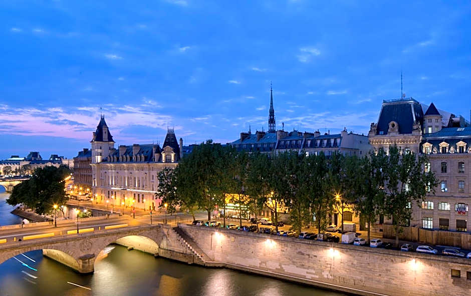 Les Rives de Notre-Dame