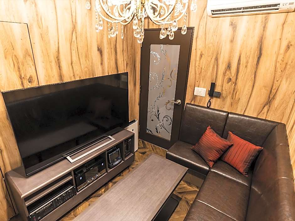 HOTEL PetitBALI GARDEN Shin-Okubo - Adult Only