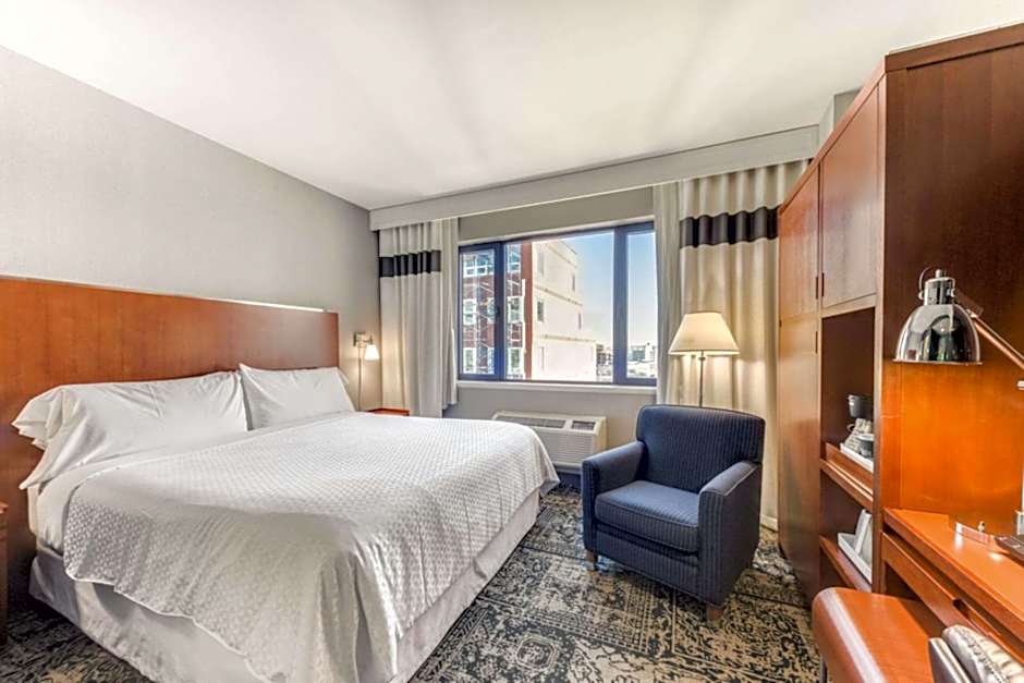 Vista LIC Hotel - Best Western Premier Collection