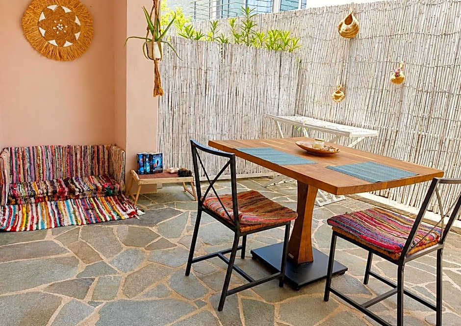 Votsalon Beach House - 30 meters from Alykes Beach