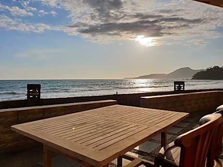 Deluxe Family Suite Ocean View